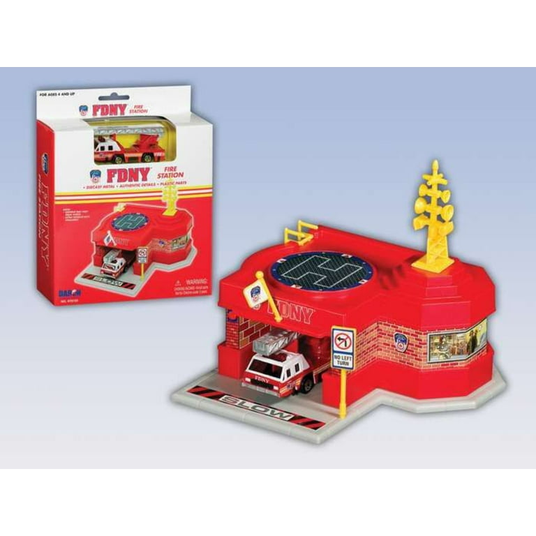 Daron FDNY Fire Station And  Fire Truck Set