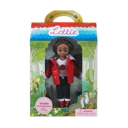 Lottie Wildlife Photographer Mia Doll